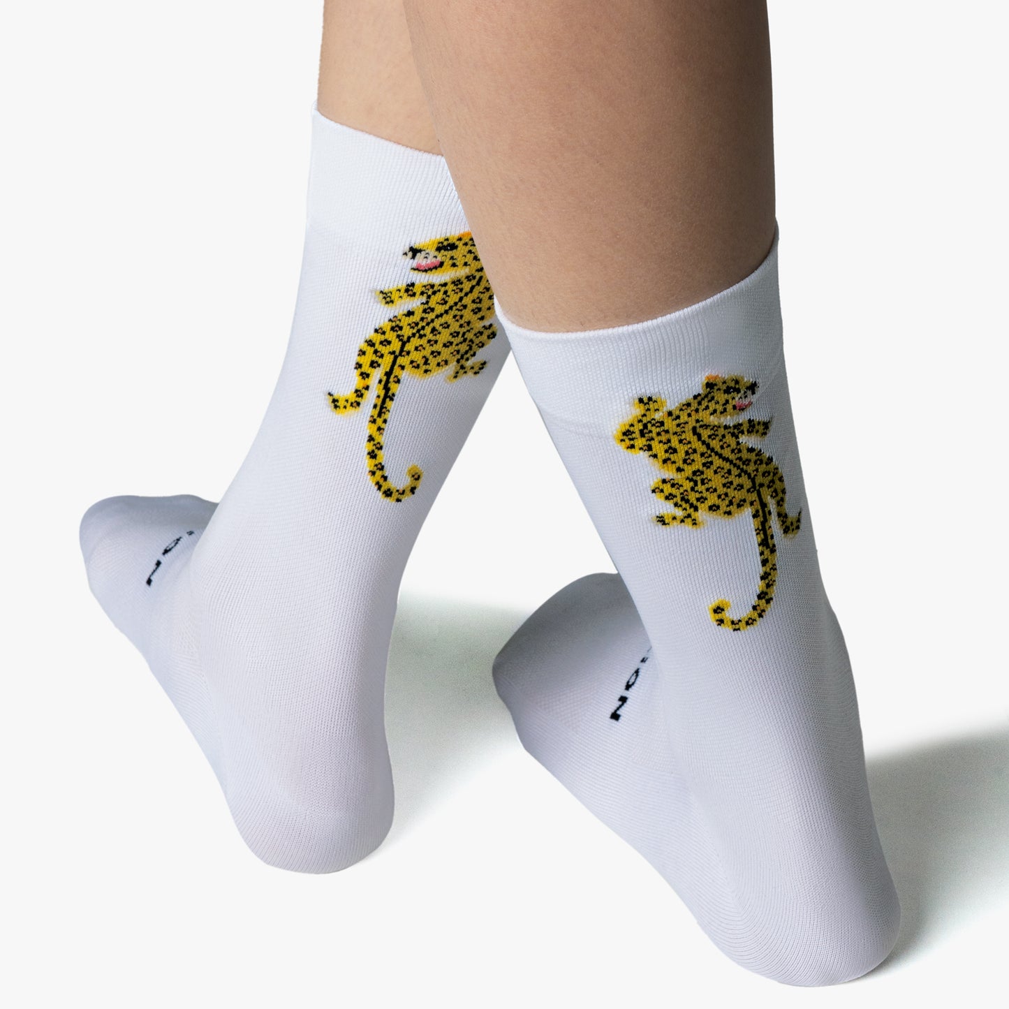 Performance Leopard - White (3)